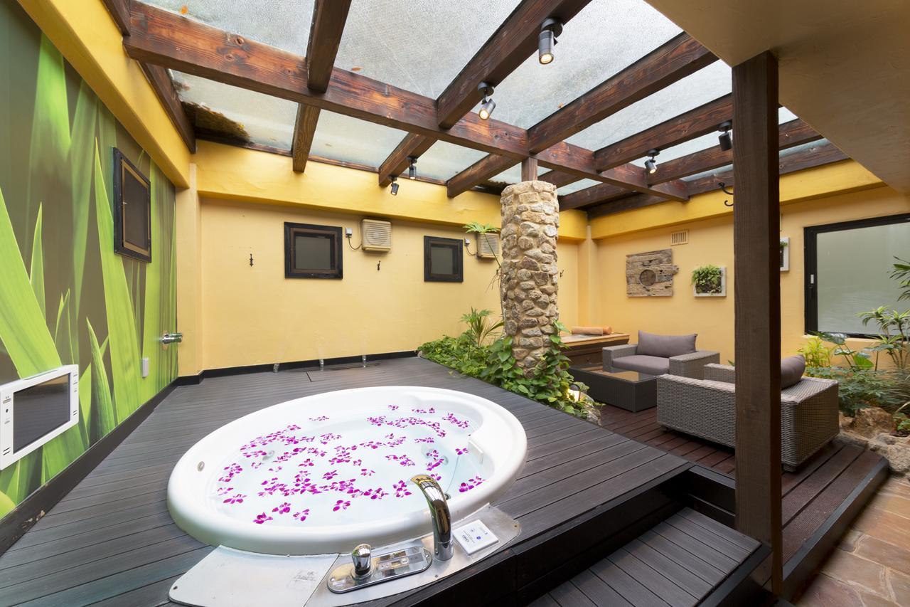 Hotel Lotus Nara (Adults Only) Экстерьер фото
